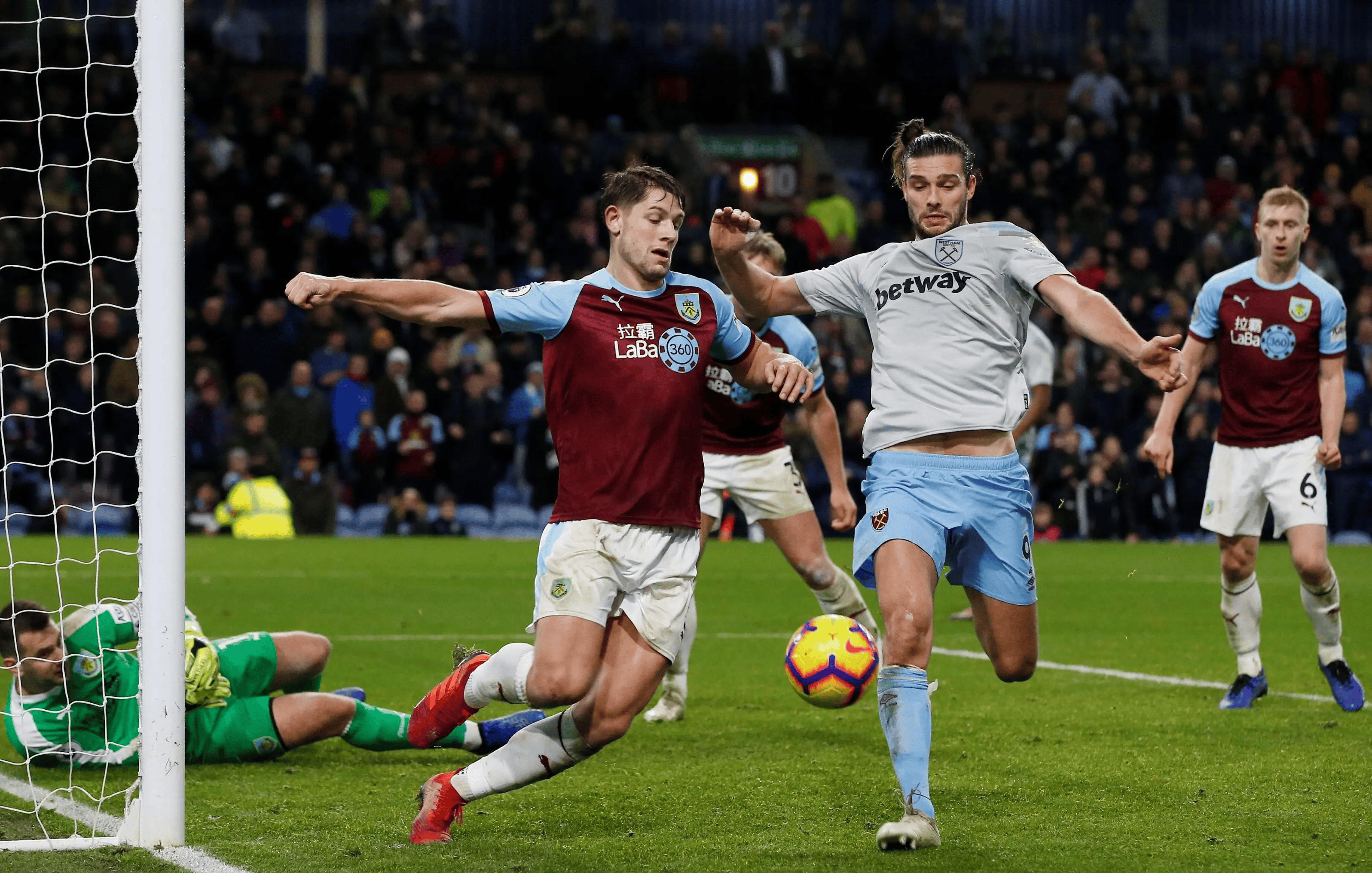 伯恩利防守出漏洞,客场失利遭受打击 伯恩利防守出漏洞,客场失利遭受打击