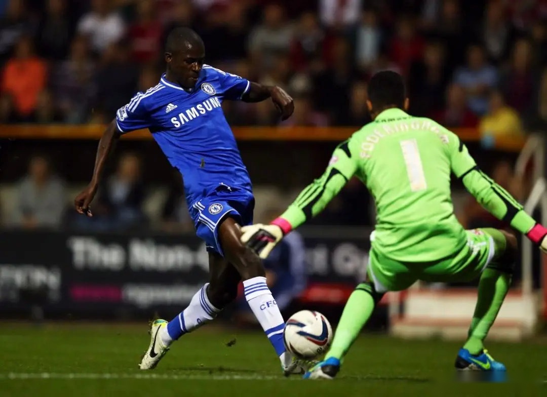 包含布里斯托城取胜收获三分，保级形式明朗的词条