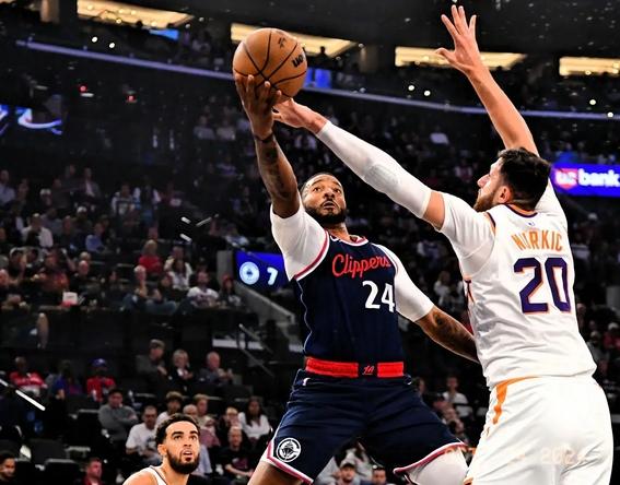 快船球星送出绝杀，助球队保持不败战绩