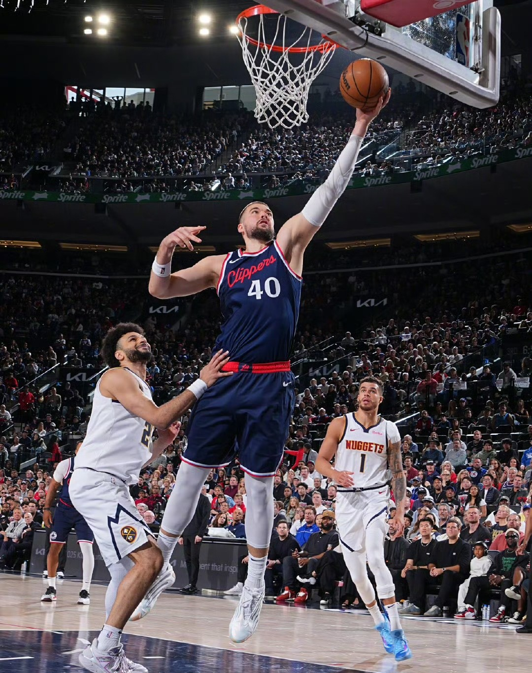 快船攻防俱佳,稳坐西部头把交椅的简单介绍 快船攻防俱佳,稳坐西部头把交椅的简单介绍