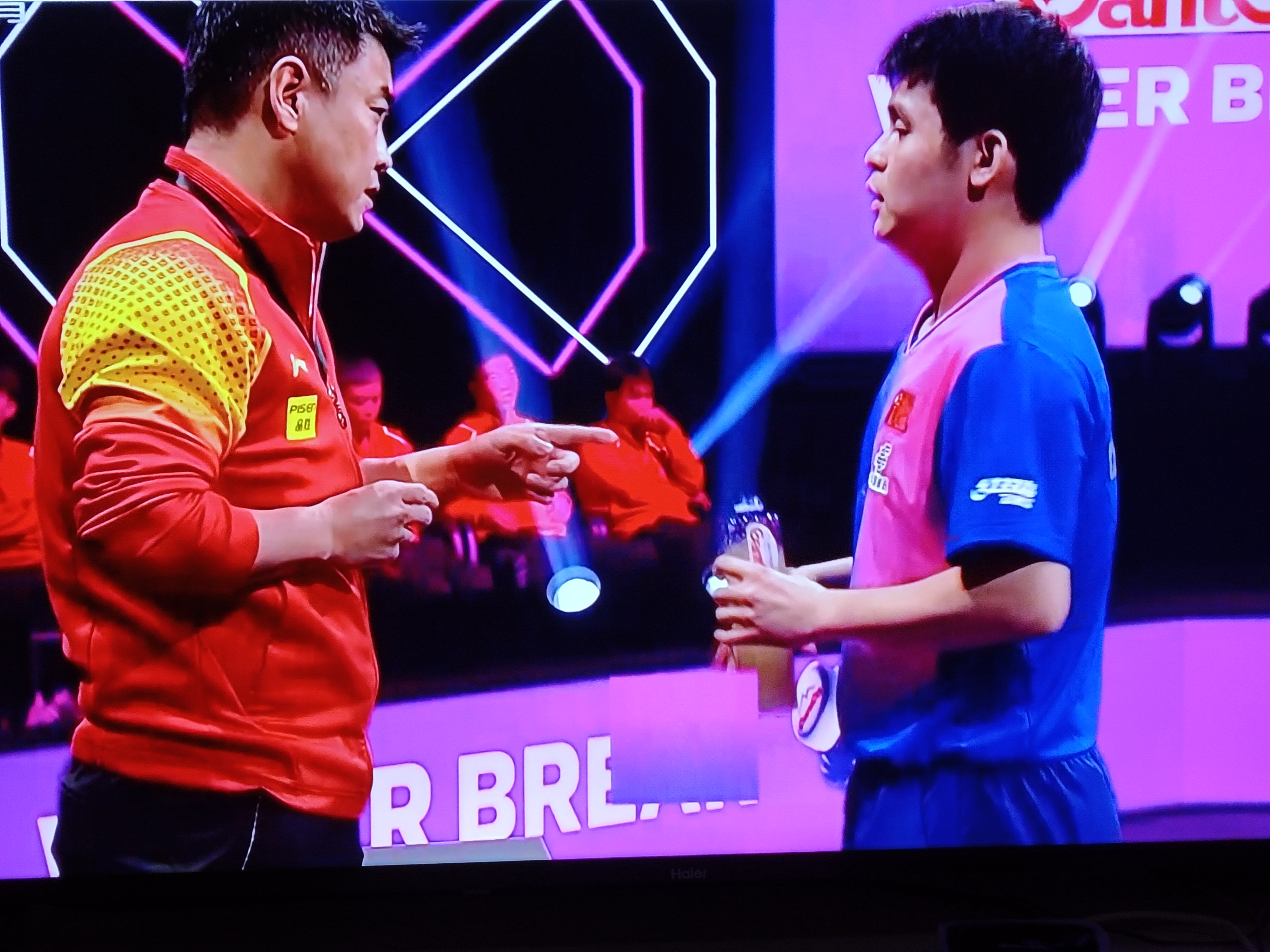 韩国队翻盘日本队，许昕点燃赛场