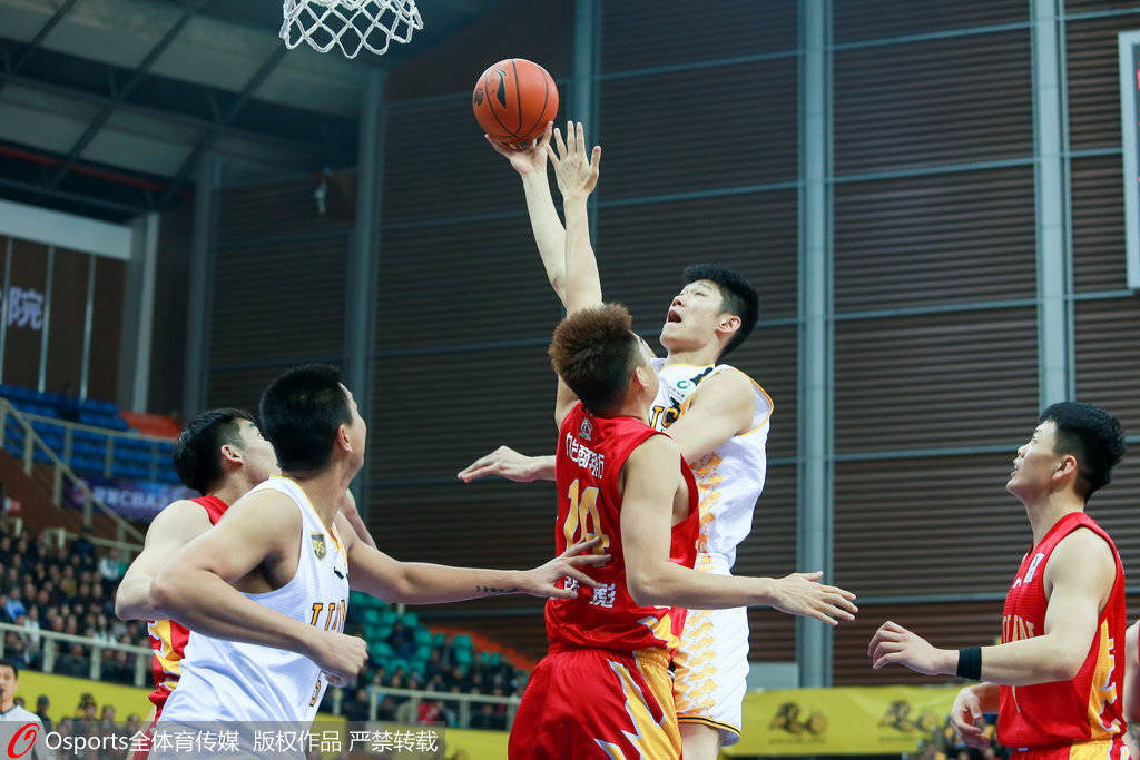 吉林队带走广厦队，恩比德扛起全队