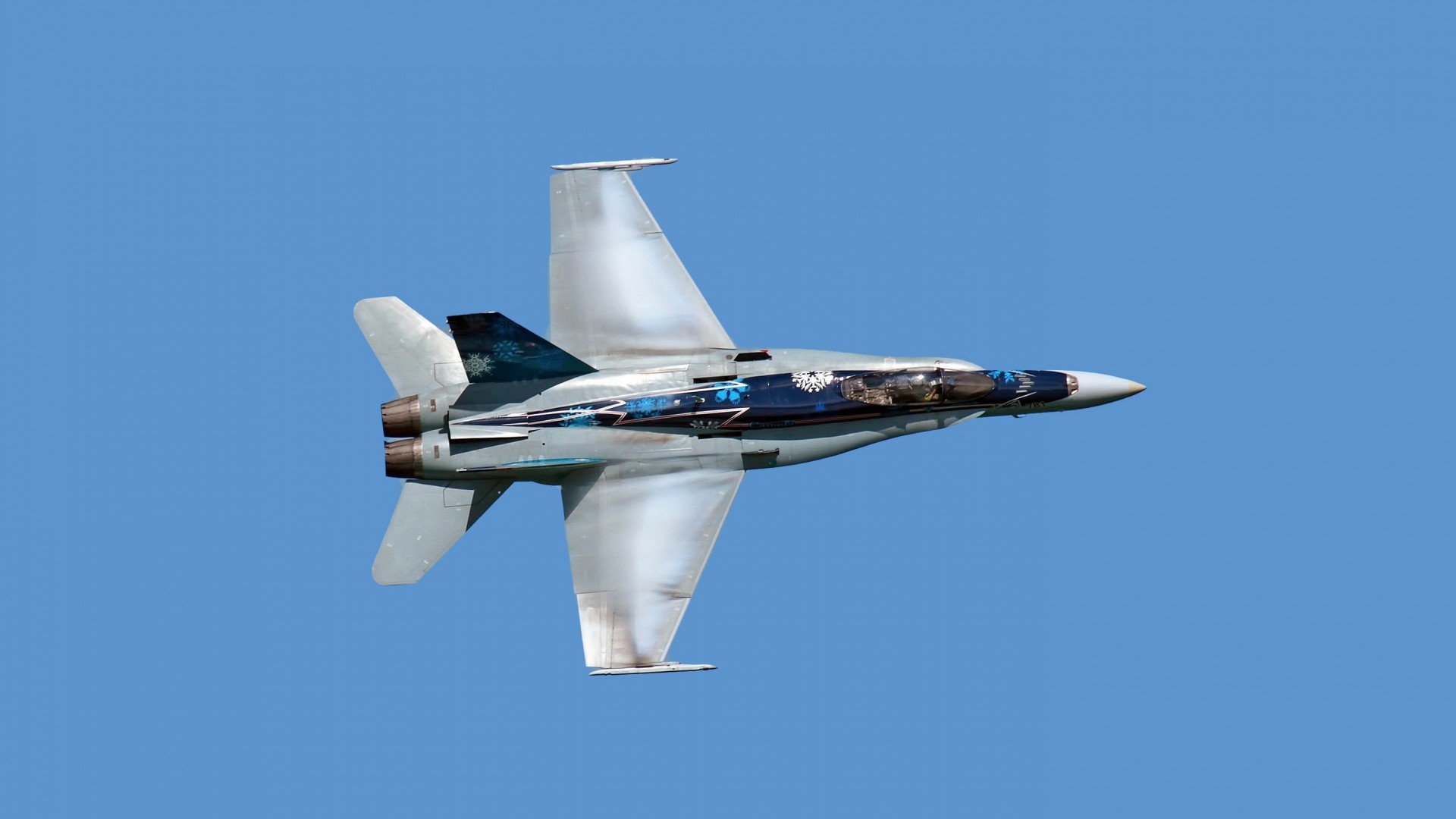 独行侠终结上海队，切特F1争冠赛接管比赛，体育之夜的激情对决